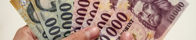 3,5 millió magyar kap 4,500 FT havi plusz pénzt MOSTANTÓL! ITT A LISTA – nekik jár :